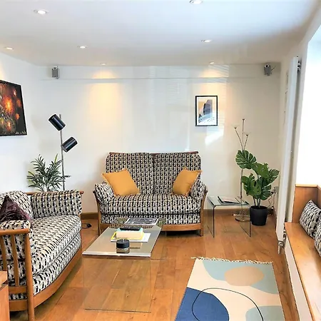 Prime Location- Detached Clifton With Parking * Bristol