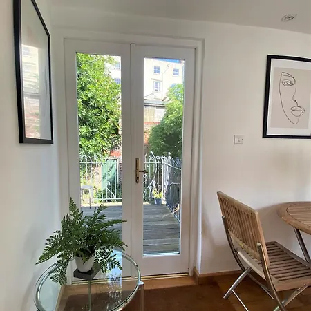 Hébergement de vacances Prime Location! Detached Clifton With Parking Bristol
