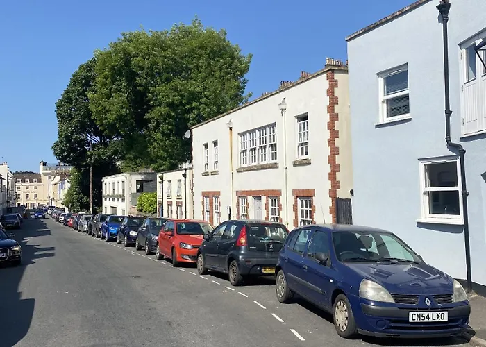 Prime Location! Detached Clifton With Parking Сasa de vacaciones Bristol